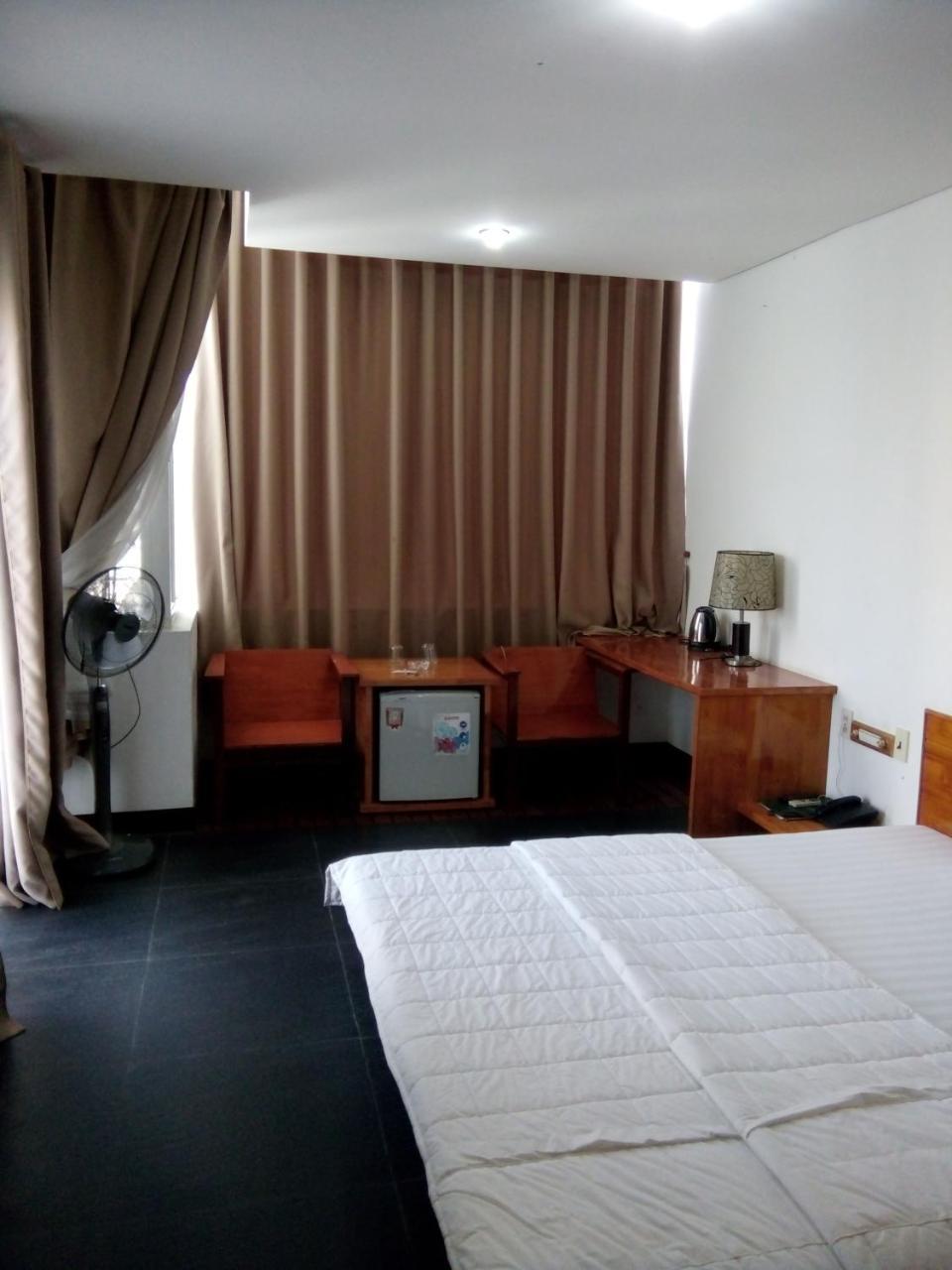 Khach San Thuong Mai Hotel Yen Thinh Exterior photo